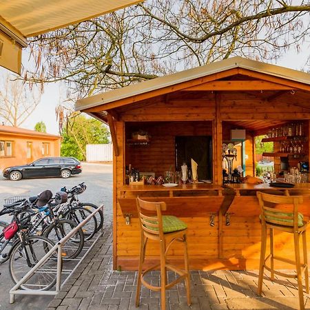 Penzion Piranha Mělník Exterior foto